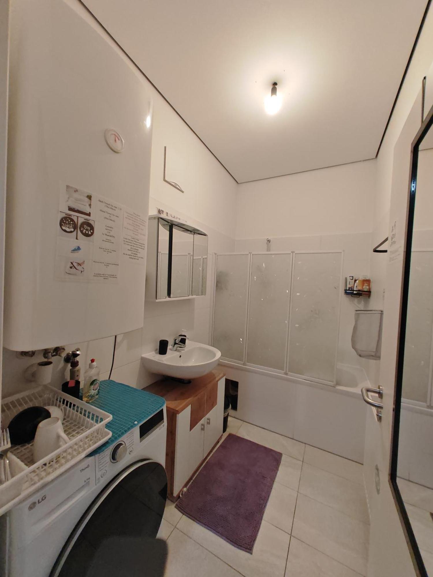 Privatunterkunft Abai 1140 Only Www-on-line-check-in & Selfservice Wien